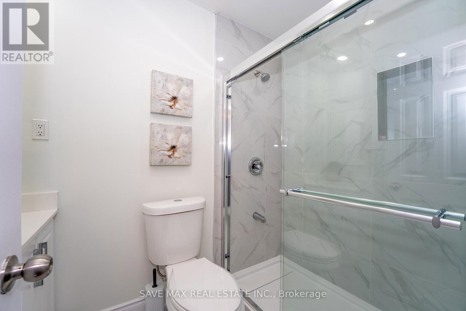 28 Gailwood Court, Brampton, Ontario  L6S 2E2 - Photo 21 - W12432090