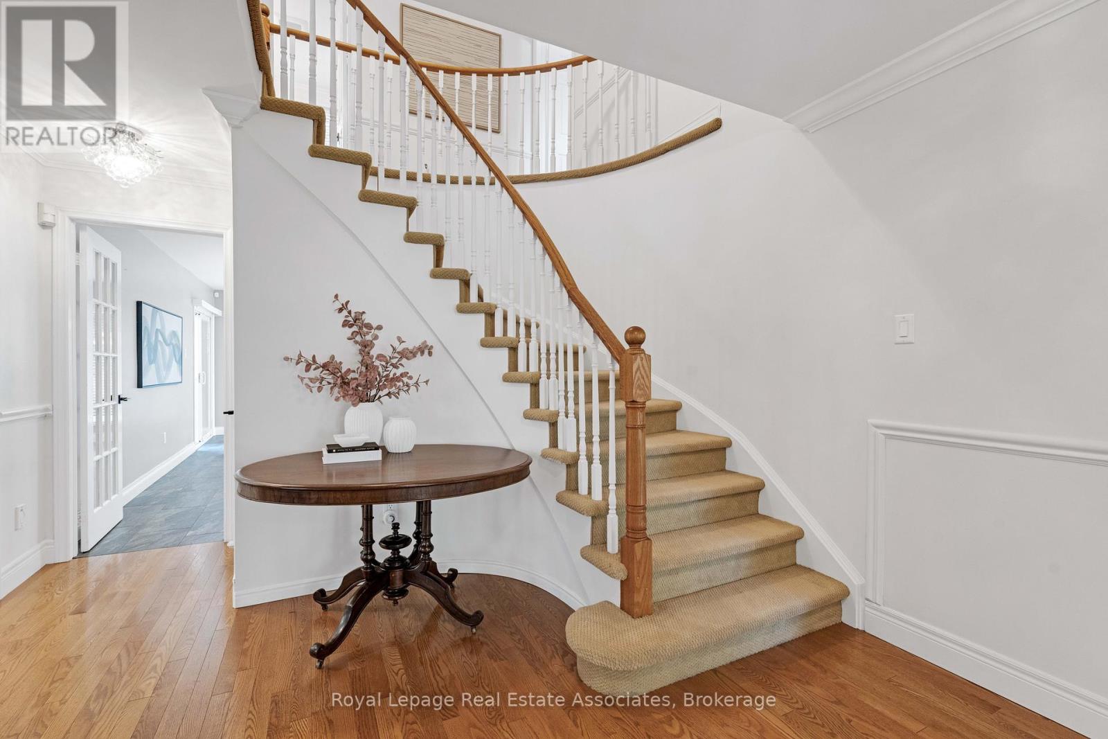1202 Monks Passage, Oakville, Ontario  L6M 1M2 - Photo 22 - W12432097
