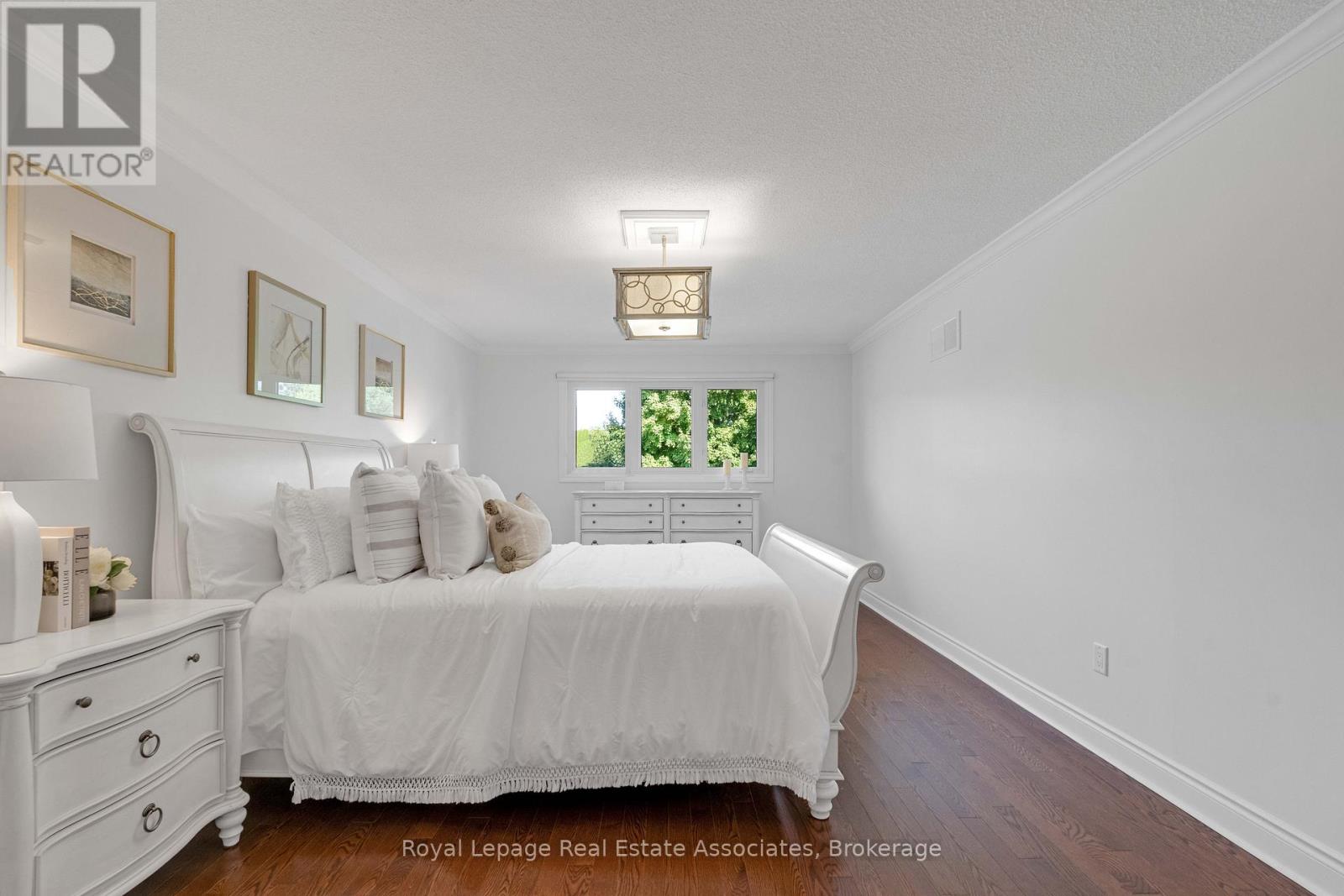 1202 Monks Passage, Oakville, Ontario  L6M 1M2 - Photo 24 - W12432097
