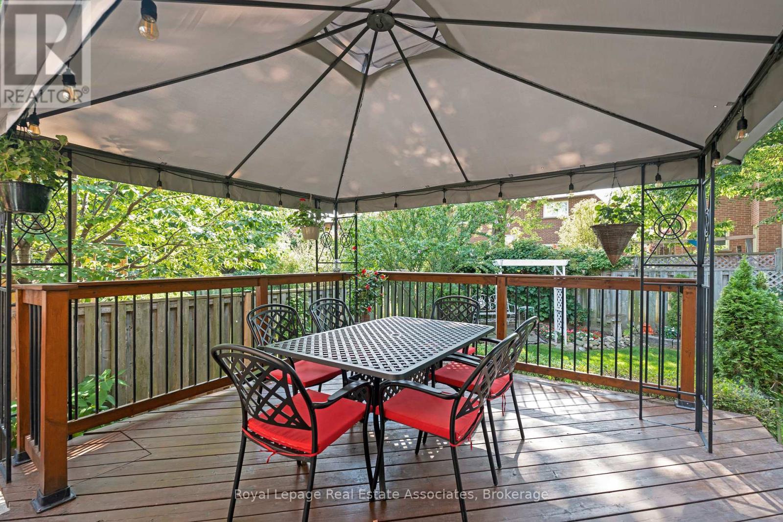 1202 Monks Passage, Oakville, Ontario  L6M 1M2 - Photo 34 - W12432097