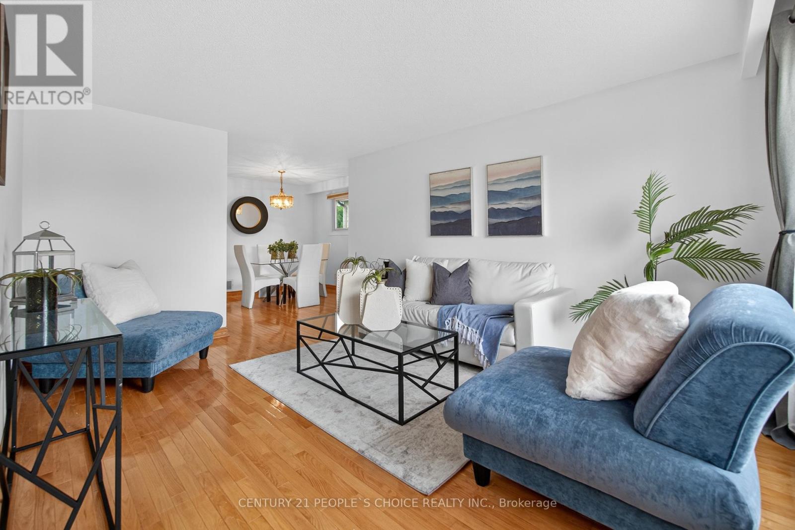 3404 Monica Drive, Mississauga, Ontario  L4T 3E7 - Photo 7 - W12432111