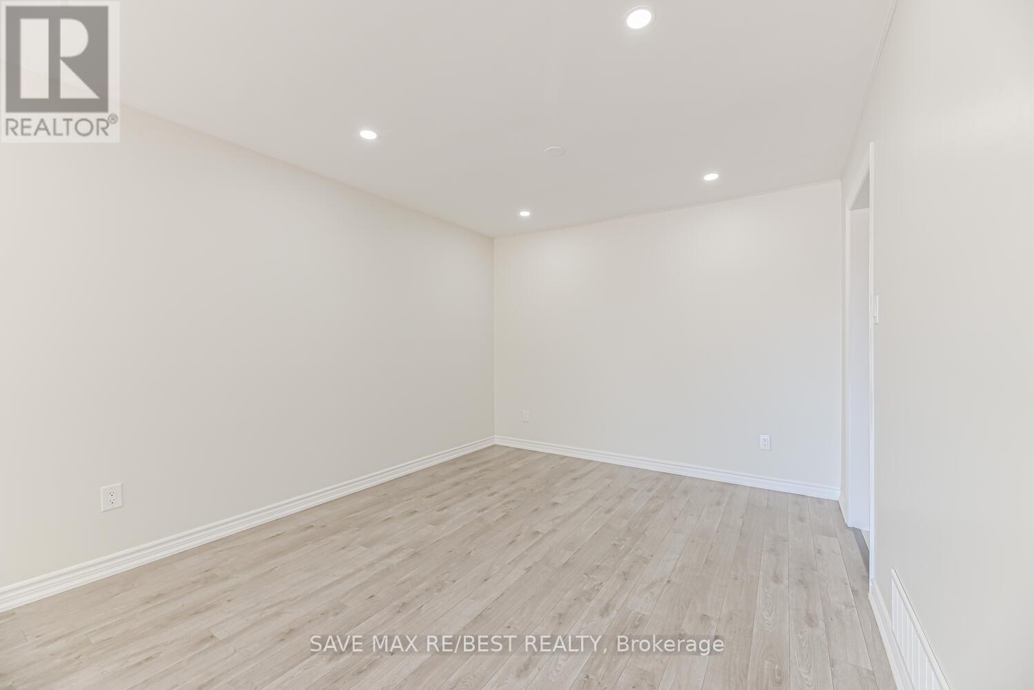4 Petunias Road, Brampton, Ontario  L6V 3G8 - Photo 14 - W12432131