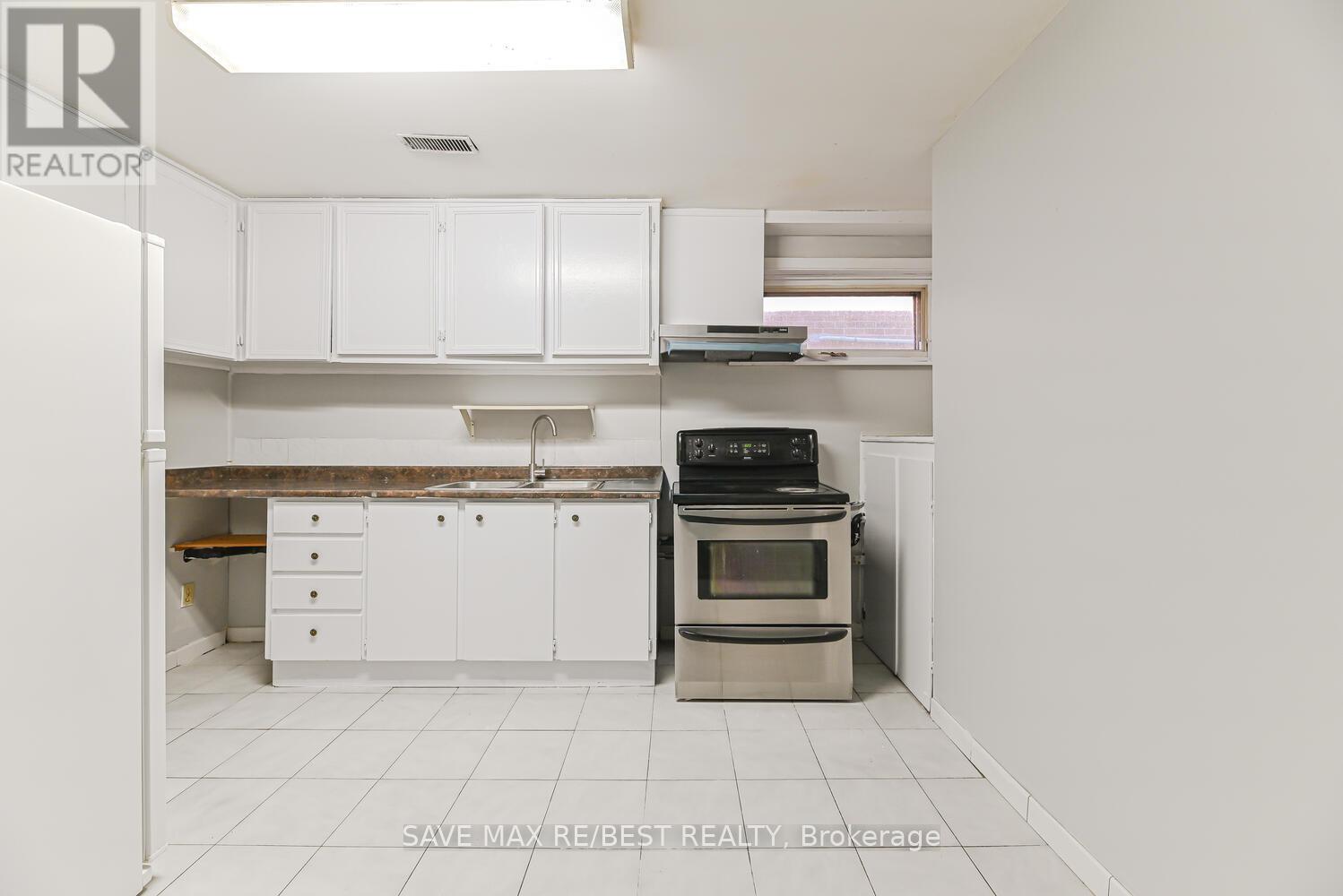 4 Petunias Road, Brampton, Ontario  L6V 3G8 - Photo 31 - W12432131