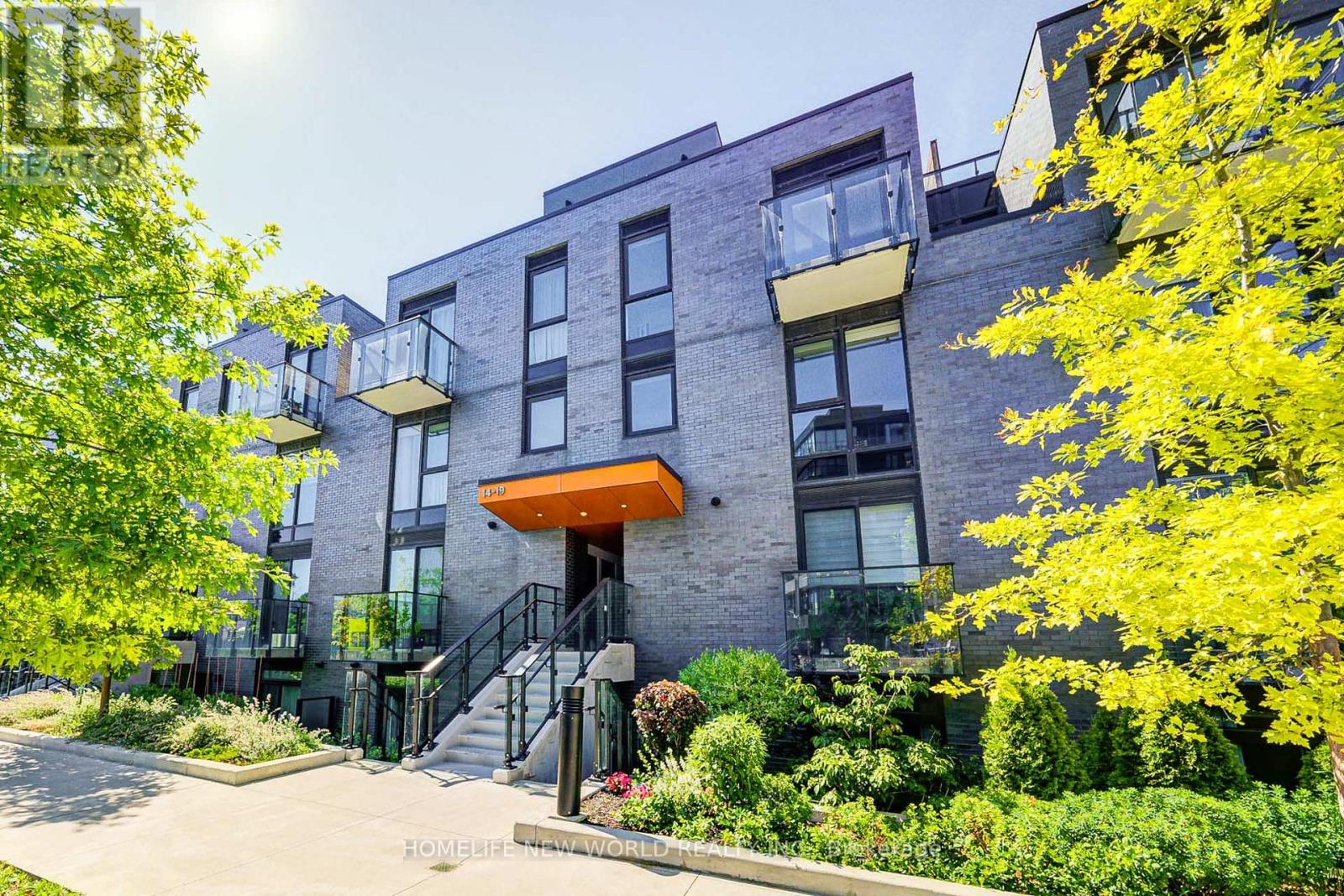 TH 18 - 10 BRIN DRIVE, Toronto, Ontario