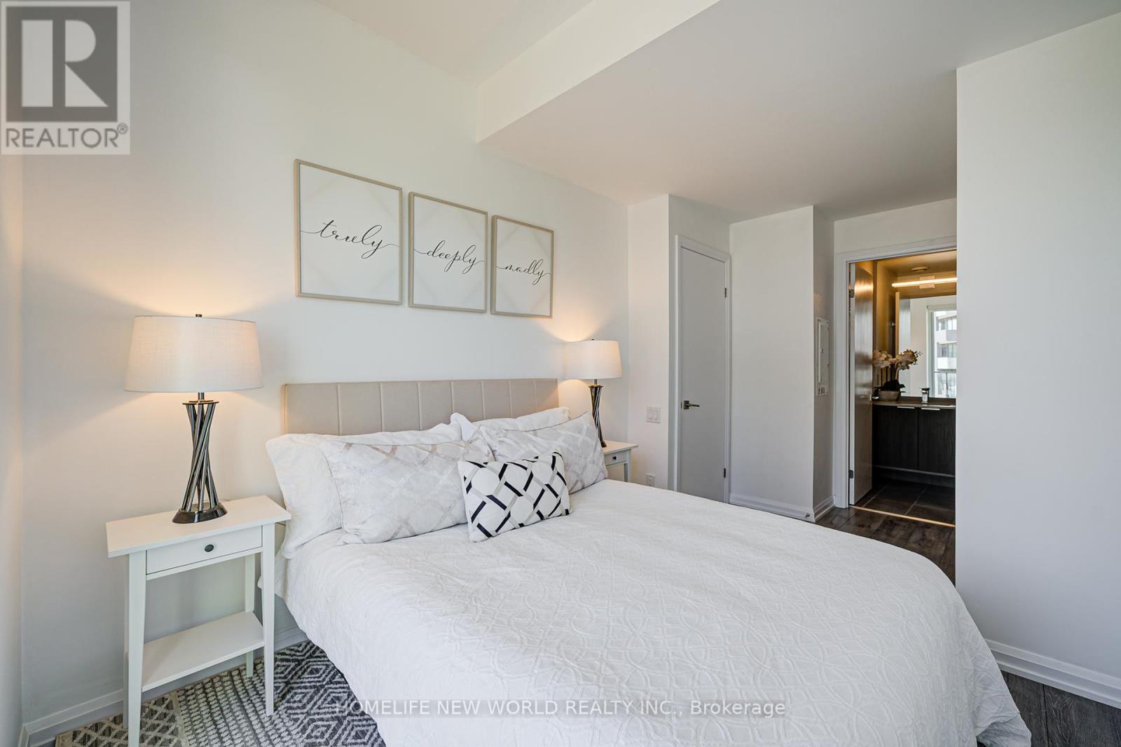 Th 18 - 10 Brin Drive, Toronto, Ontario  M8X 0B3 - Photo 17 - W12432162