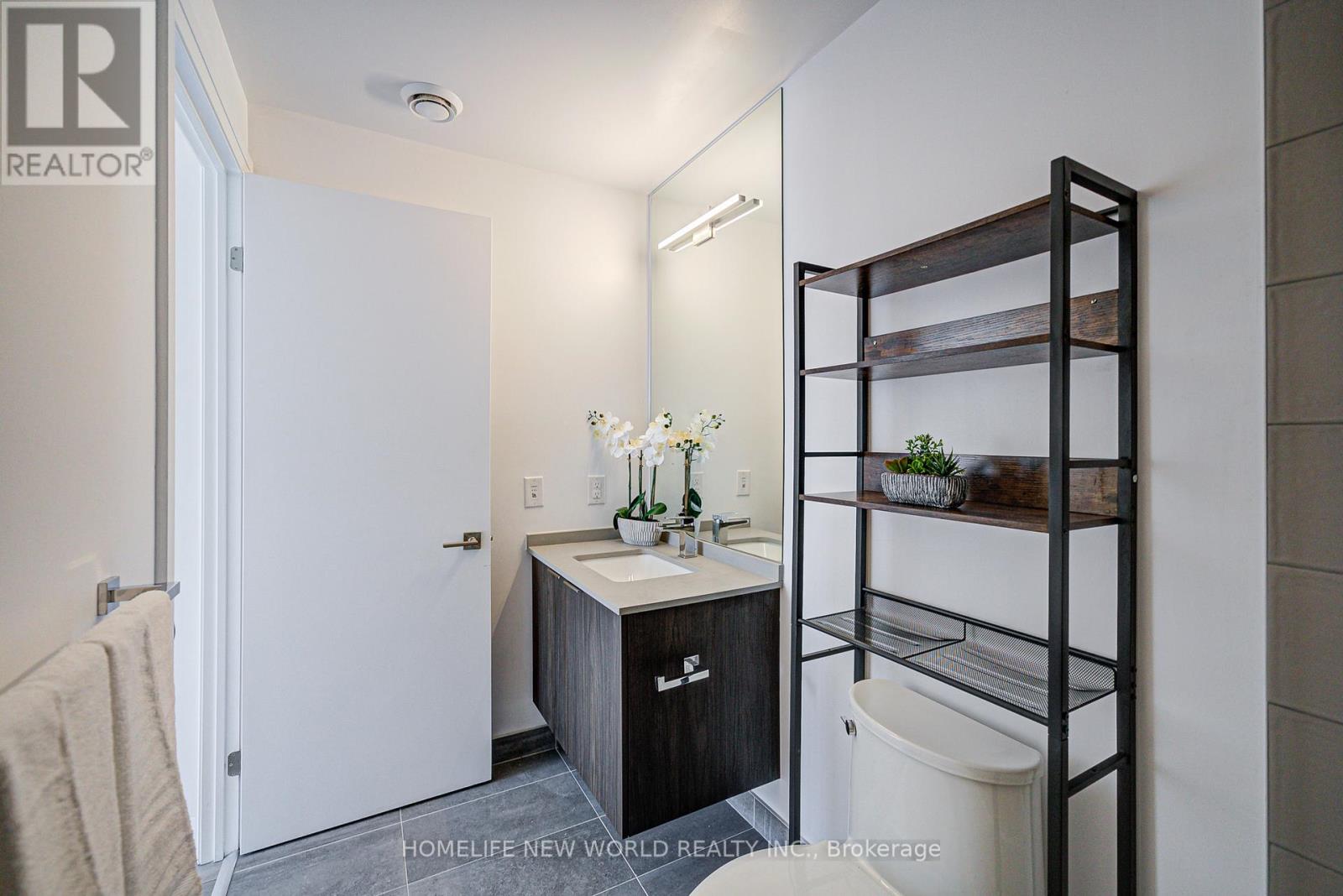 Th 18 - 10 Brin Drive, Toronto, Ontario  M8X 0B3 - Photo 19 - W12432162