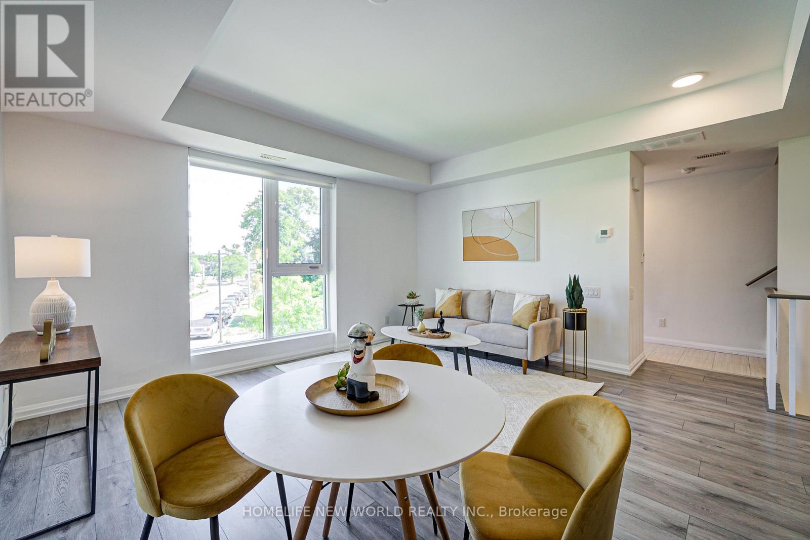 Th 18 - 10 Brin Drive, Toronto, Ontario  M8X 0B3 - Photo 6 - W12432162