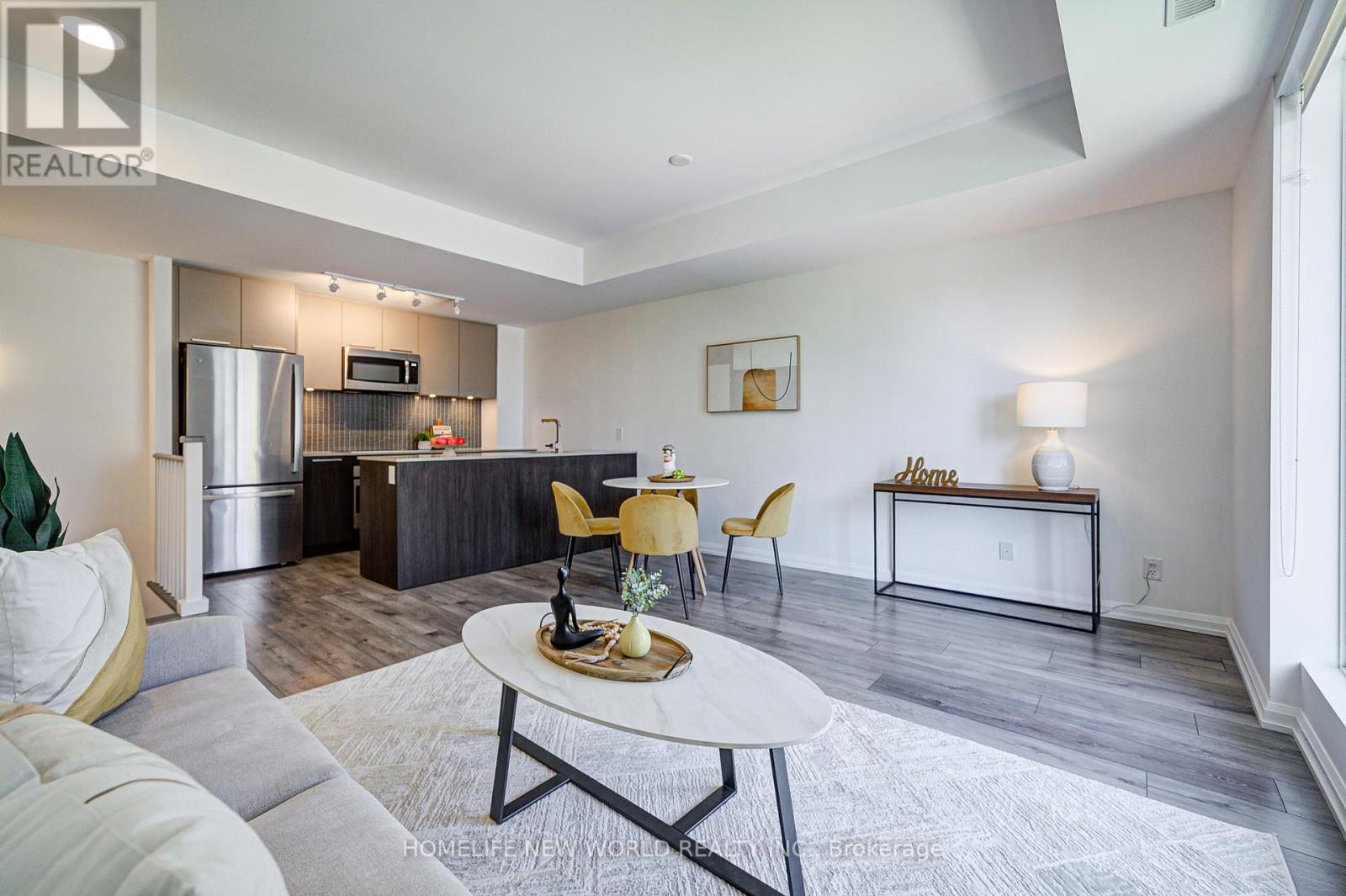 Th 18 - 10 Brin Drive, Toronto, Ontario  M8X 0B3 - Photo 8 - W12432162
