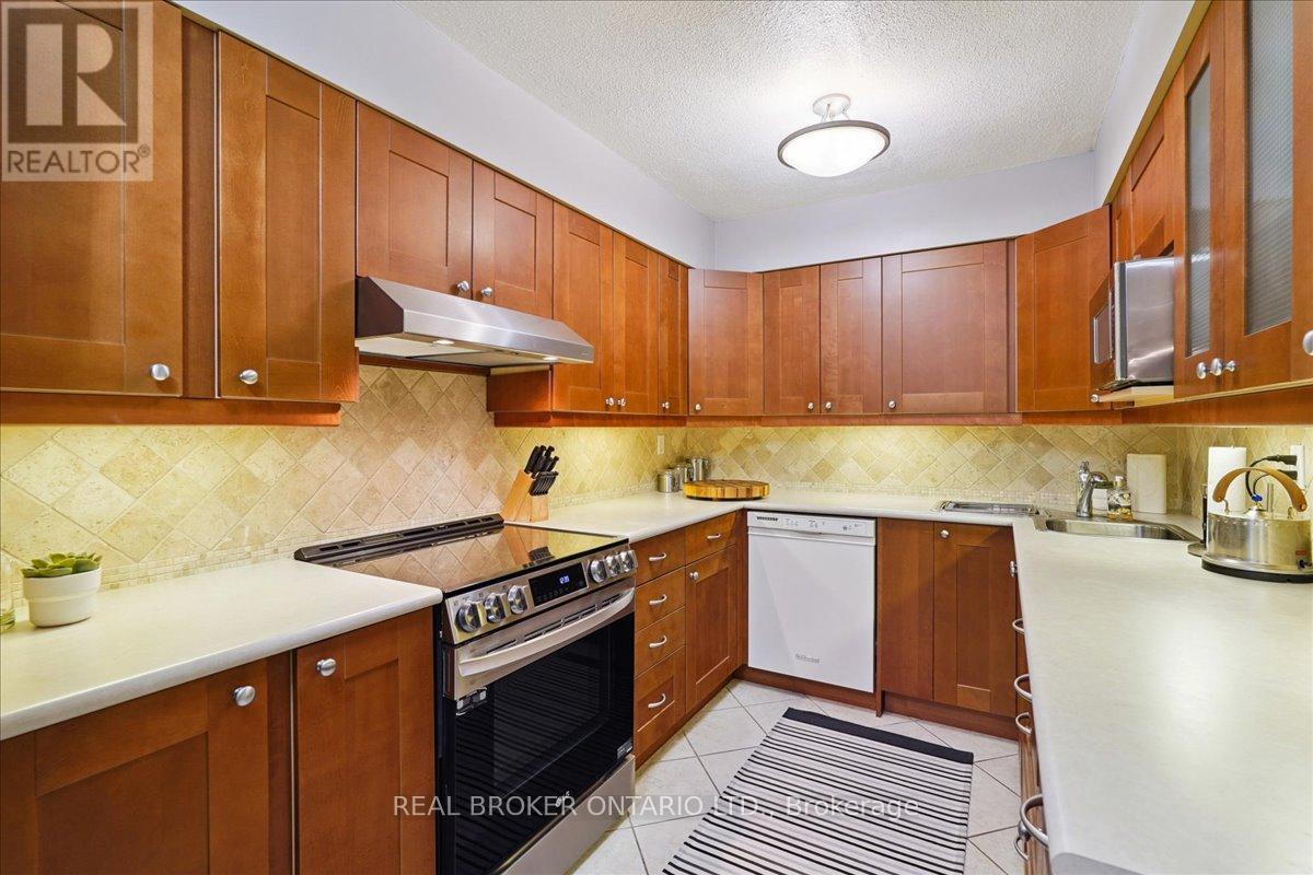 A17 - 296 Mill Road, Toronto, Ontario  M9C 4X8 - Photo 8 - W12432175