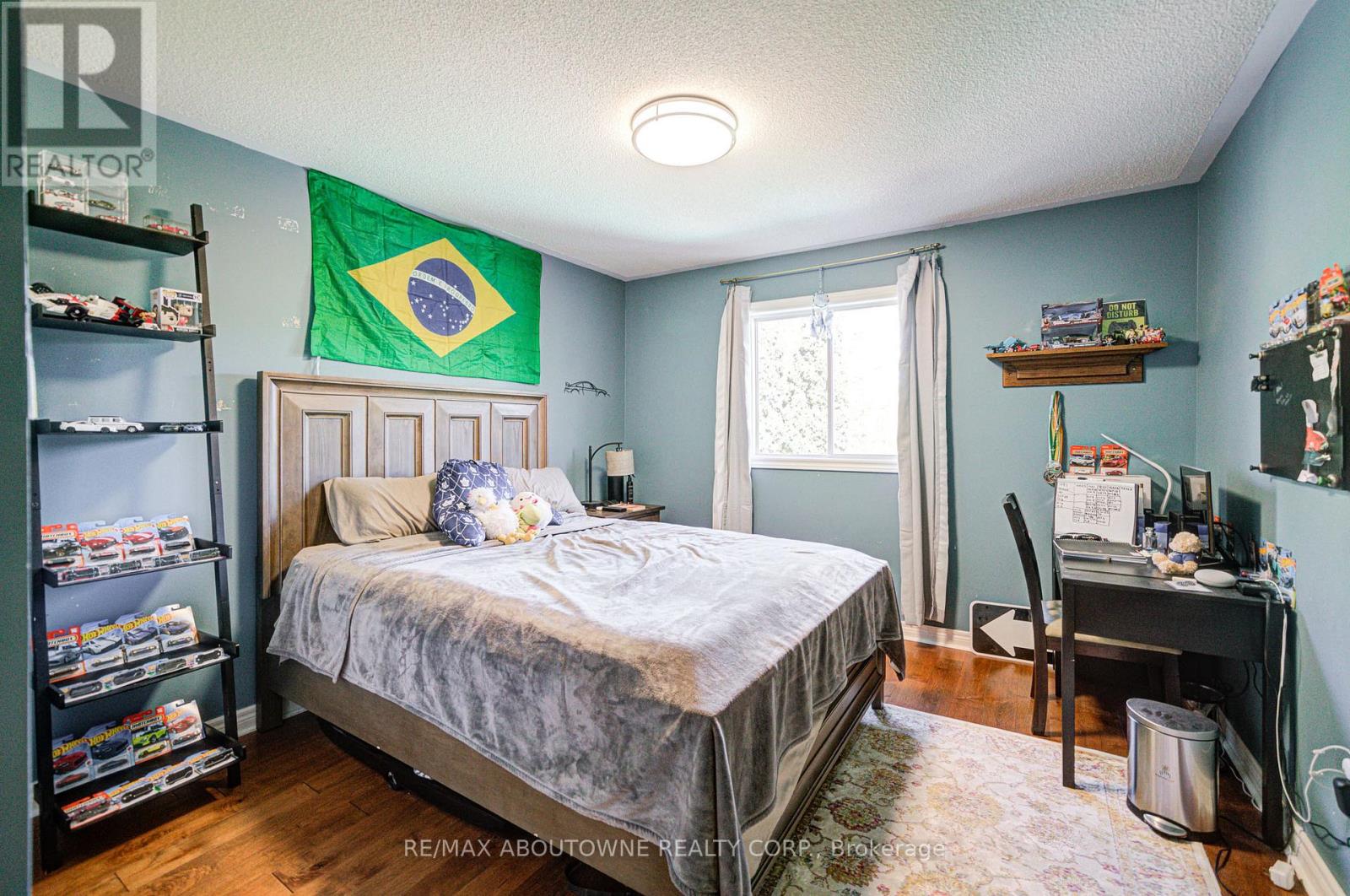 2193 Meadowland Drive, Oakville, Ontario  L6H 6H2 - Photo 27 - W12432182