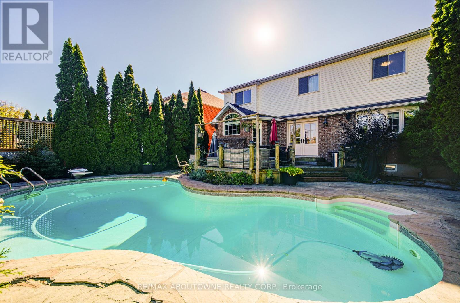 2193 Meadowland Drive, Oakville, Ontario  L6H 6H2 - Photo 49 - W12432182
