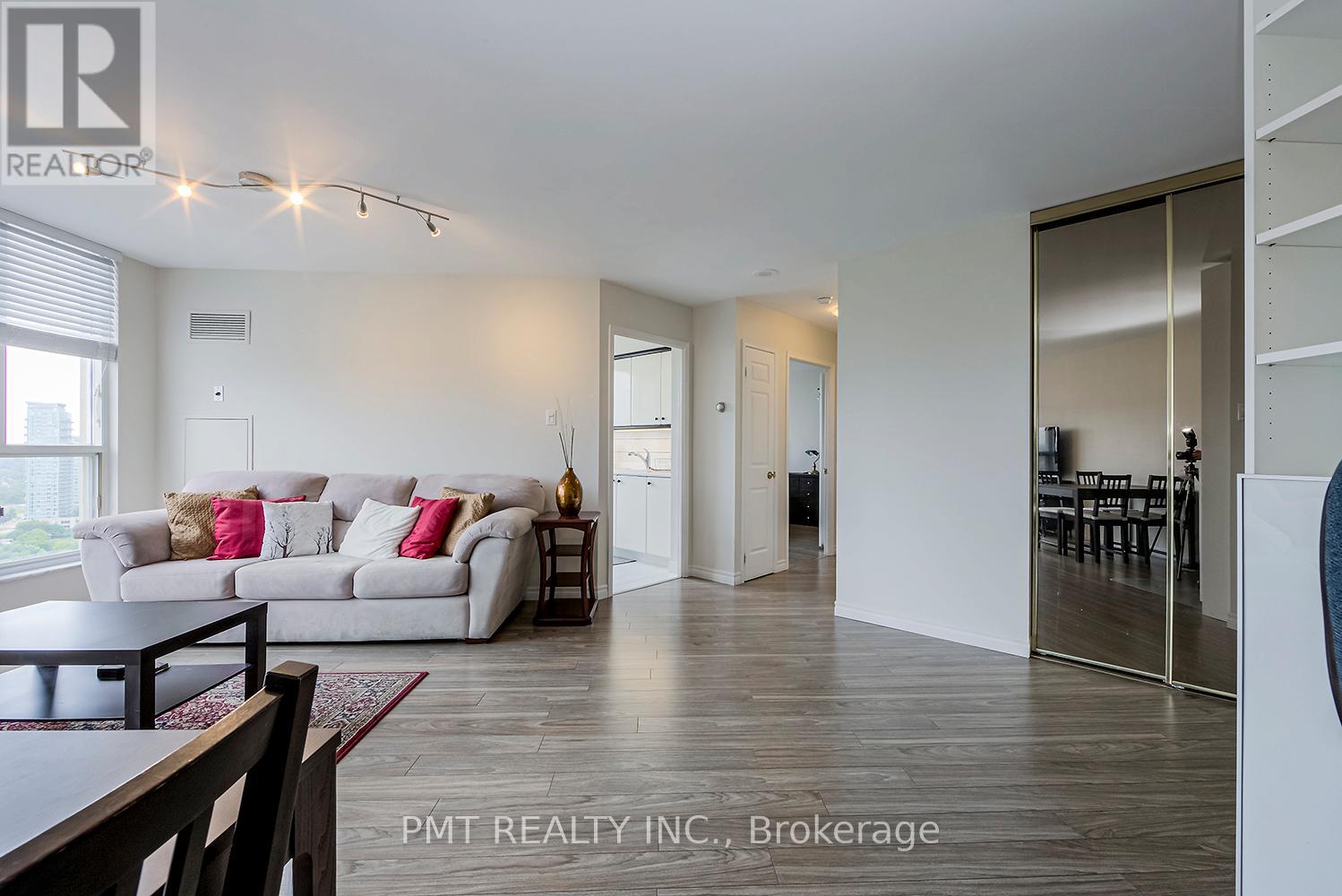 2410 - 2285 Lake Shore Boulevard W, Toronto, Ontario  M8V 3X9 - Photo 11 - W12432187