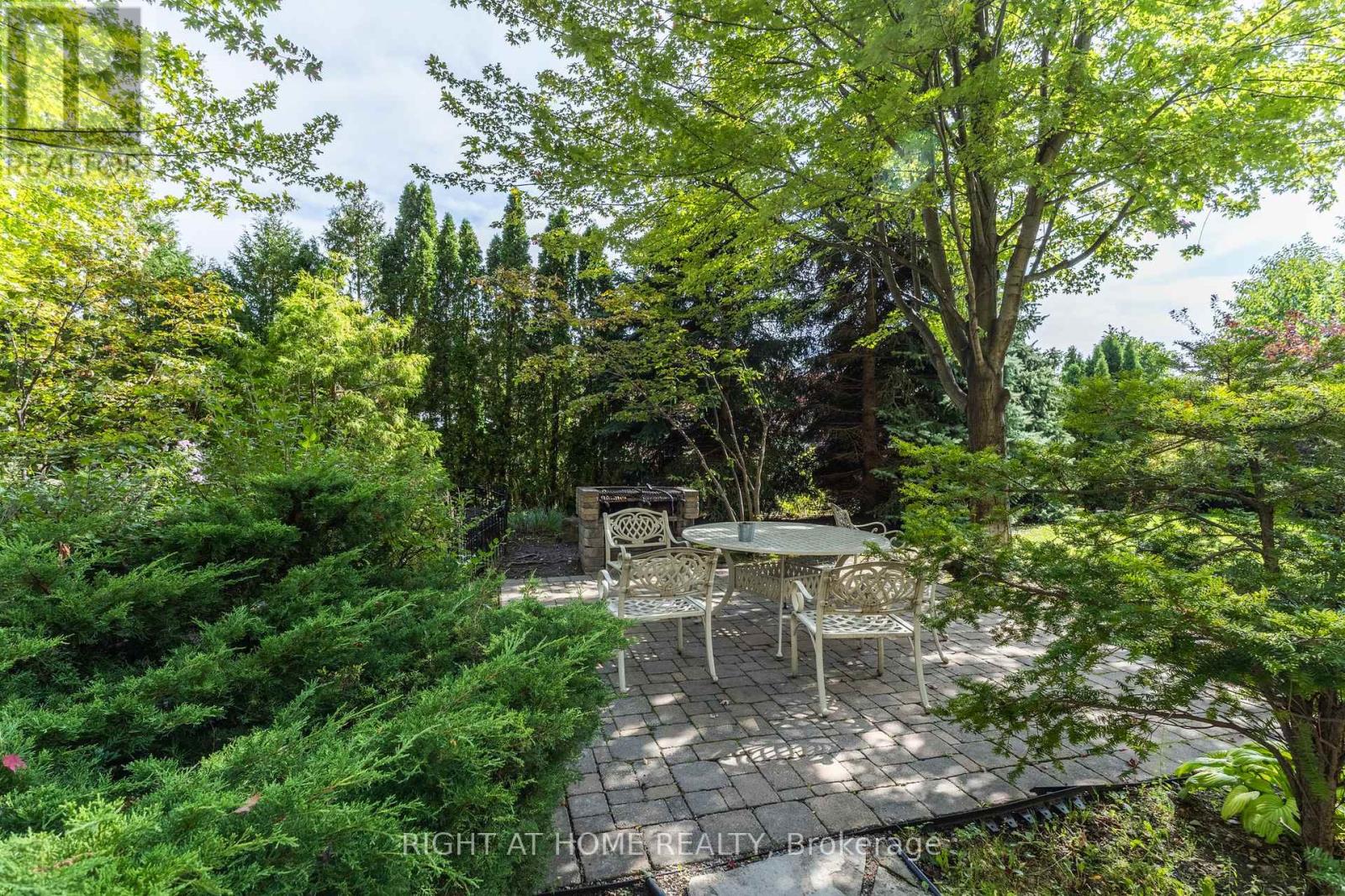 706 - 300 Webb Drive, Mississauga, Ontario  L5B 3W3 - Photo 22 - W12432195