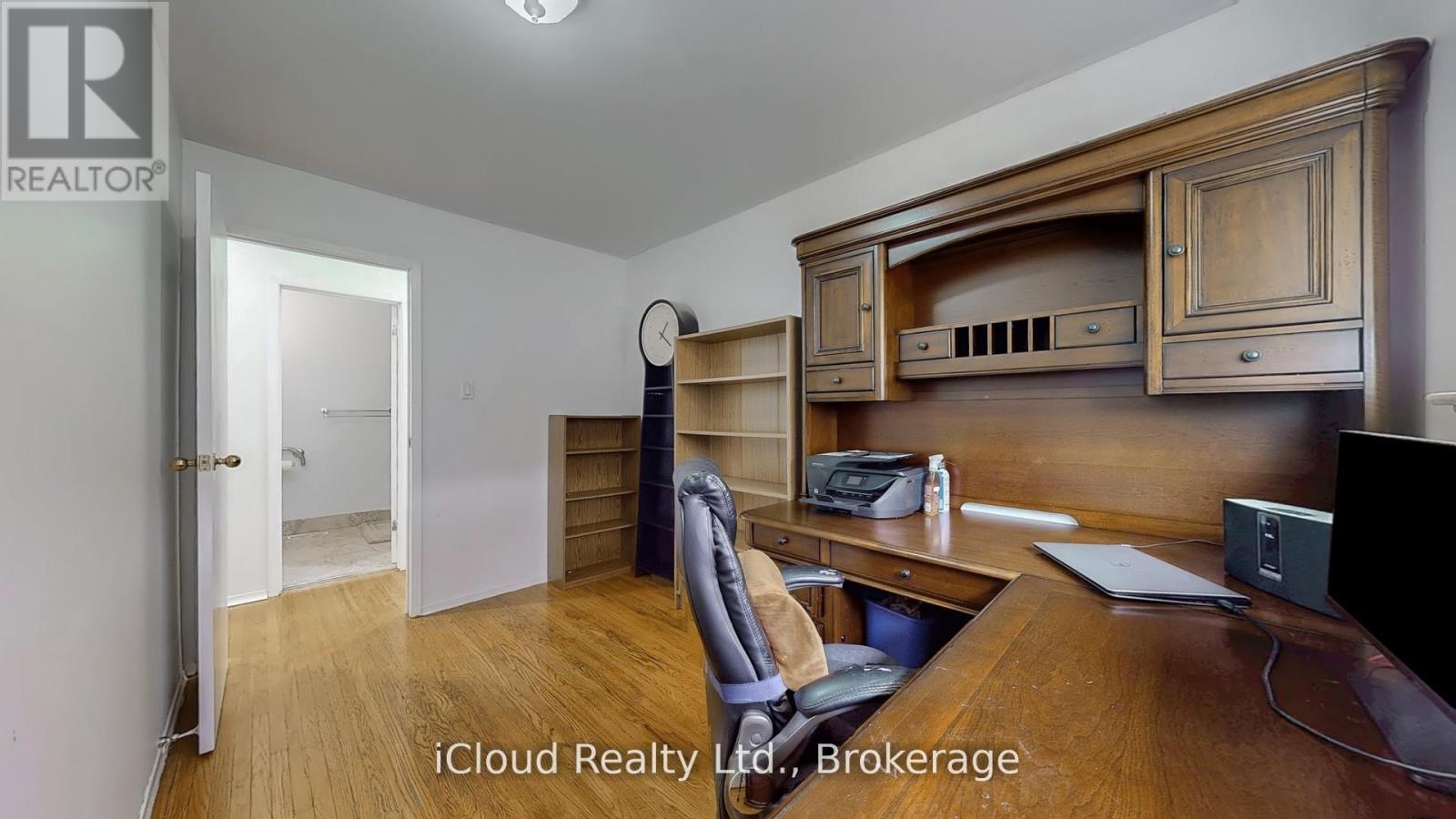 19 Flamingo Crescent, Brampton, Ontario  L6T 2G4 - Photo 19 - W12432200