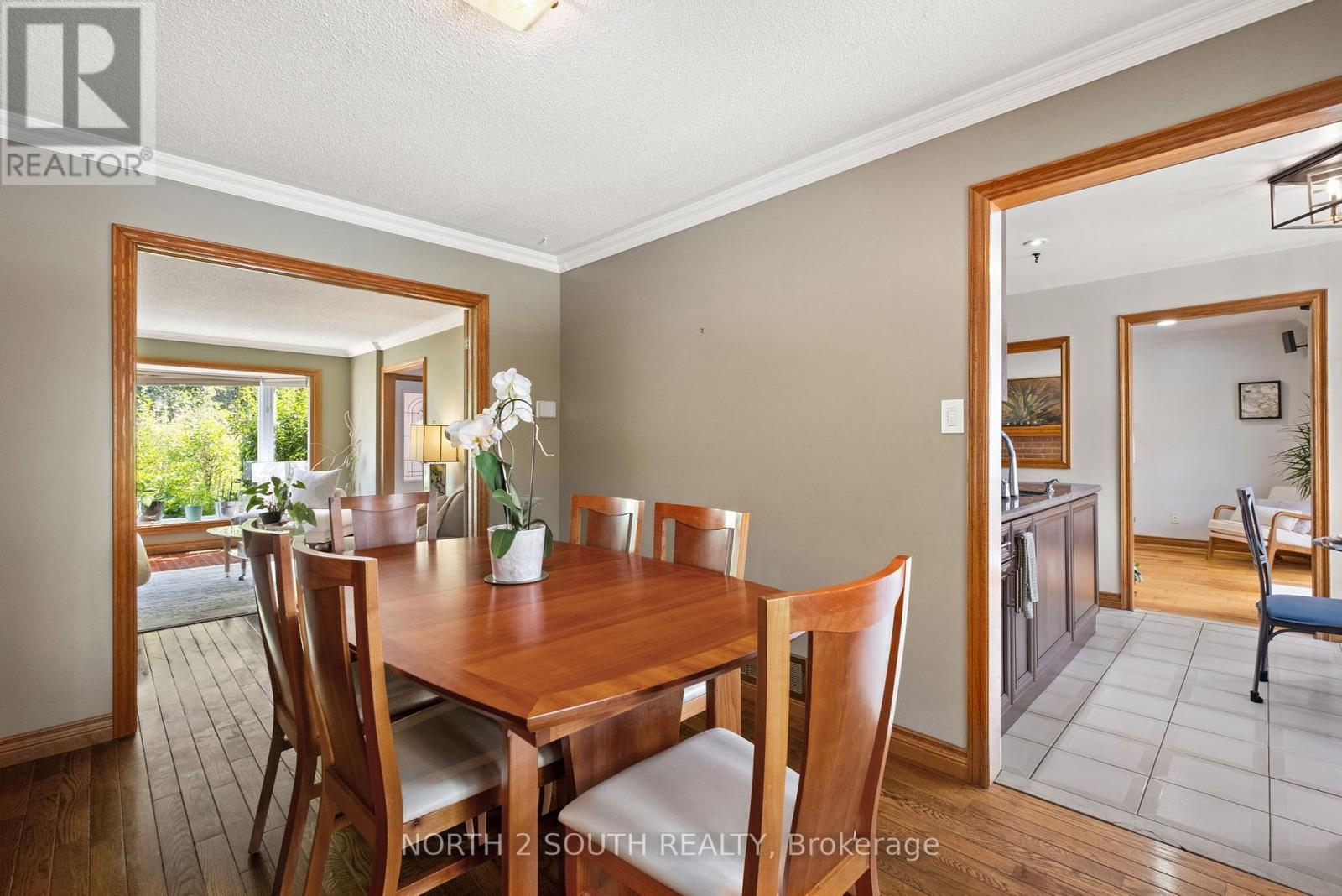 18 Mitchell Avenue, Brampton, Ontario  L6Z 1H3 - Photo 12 - W12432217