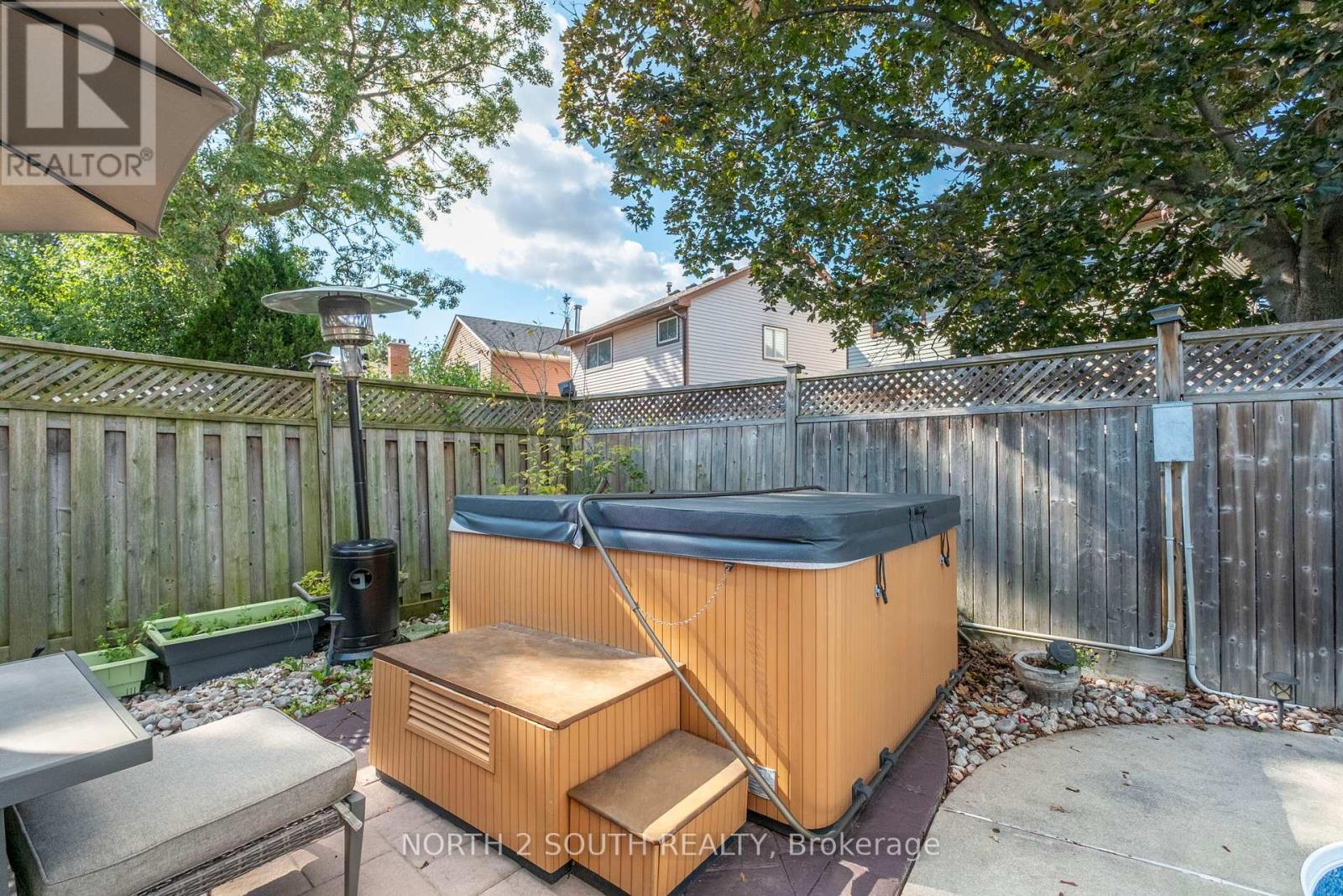 18 Mitchell Avenue, Brampton, Ontario  L6Z 1H3 - Photo 45 - W12432217