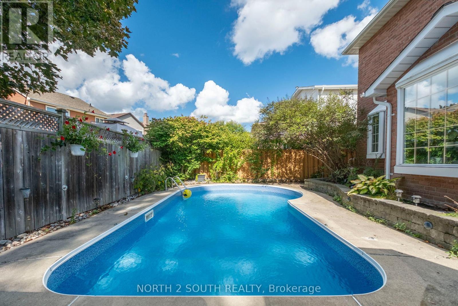18 Mitchell Avenue, Brampton, Ontario  L6Z 1H3 - Photo 46 - W12432217