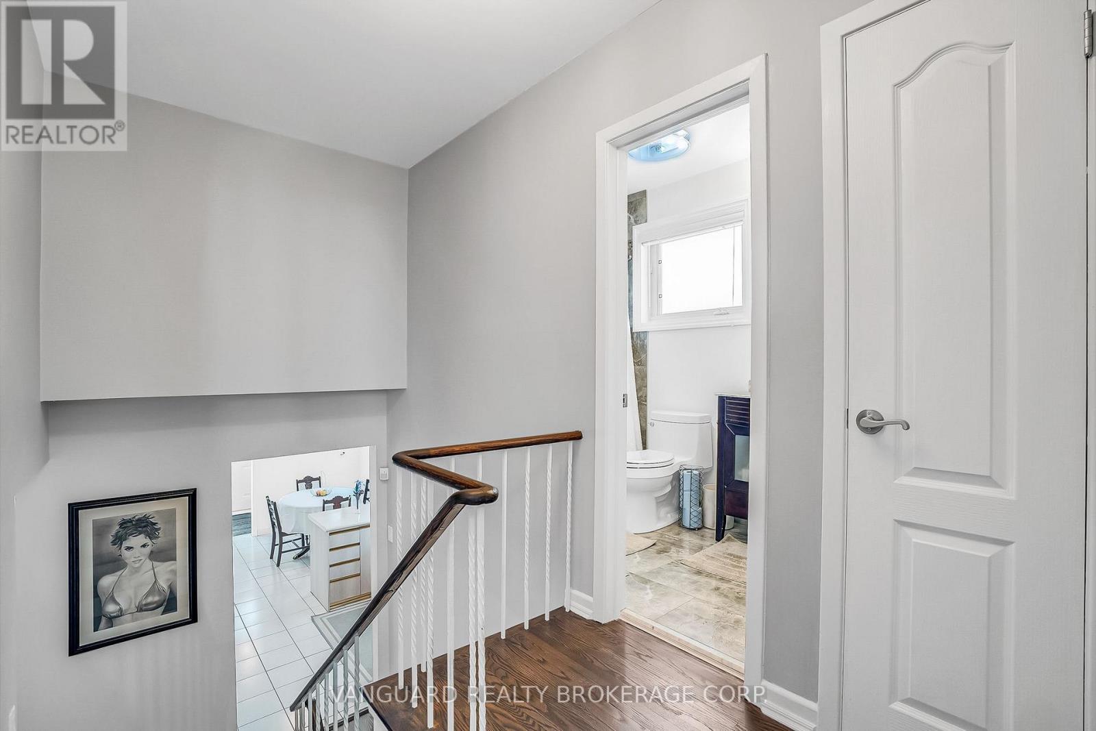 61 Gambello Crescent, Toronto, Ontario  M3J 1W2 - Photo 17 - W12432235