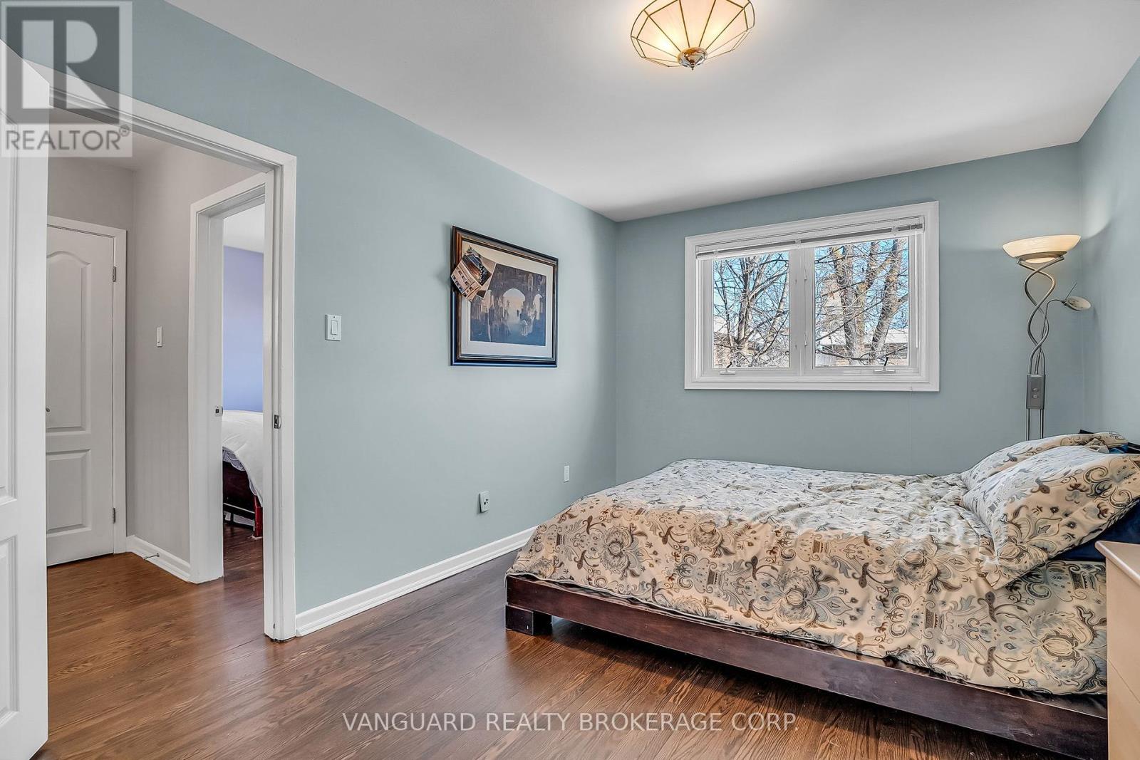 61 Gambello Crescent, Toronto, Ontario  M3J 1W2 - Photo 20 - W12432235