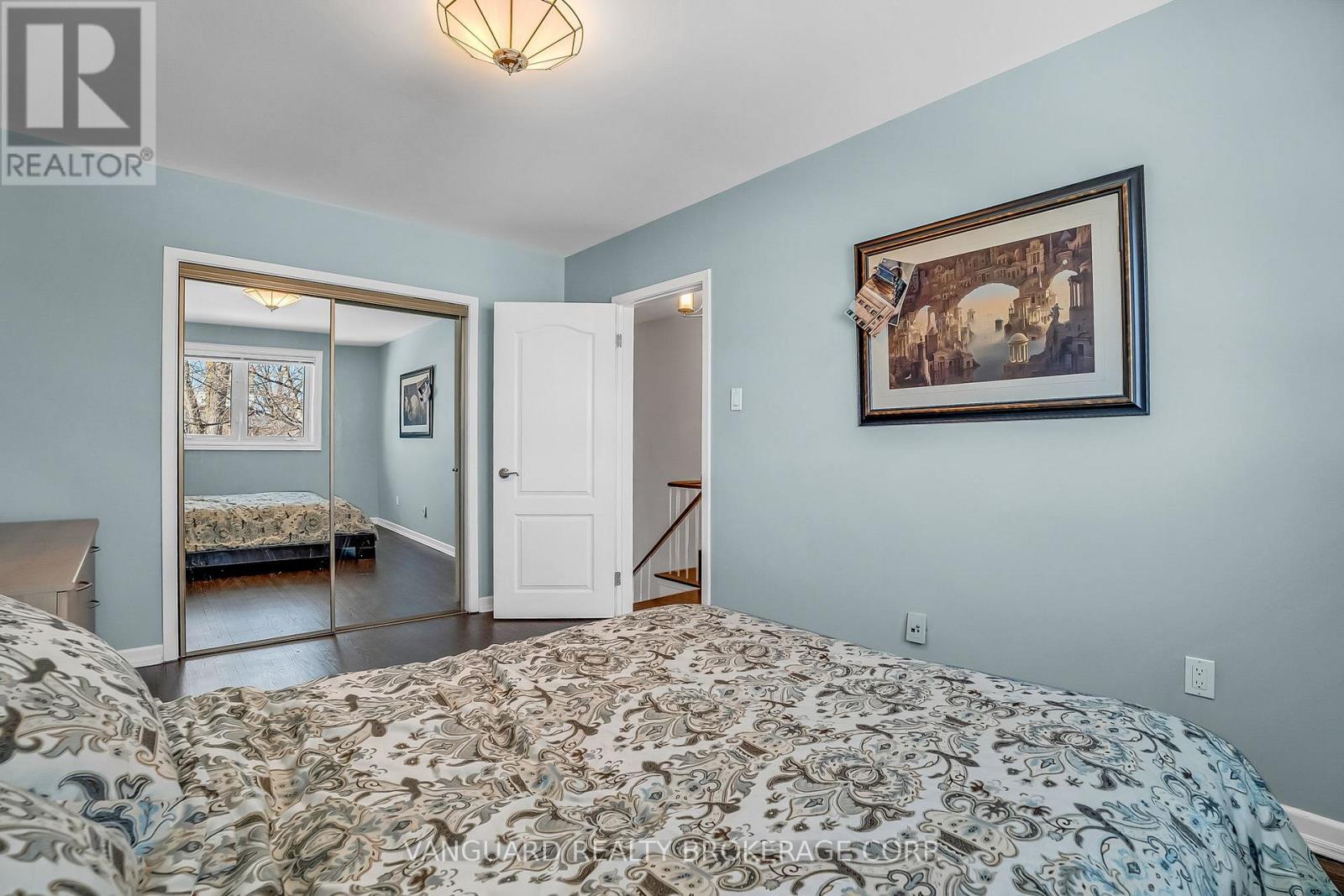 61 Gambello Crescent, Toronto, Ontario  M3J 1W2 - Photo 21 - W12432235