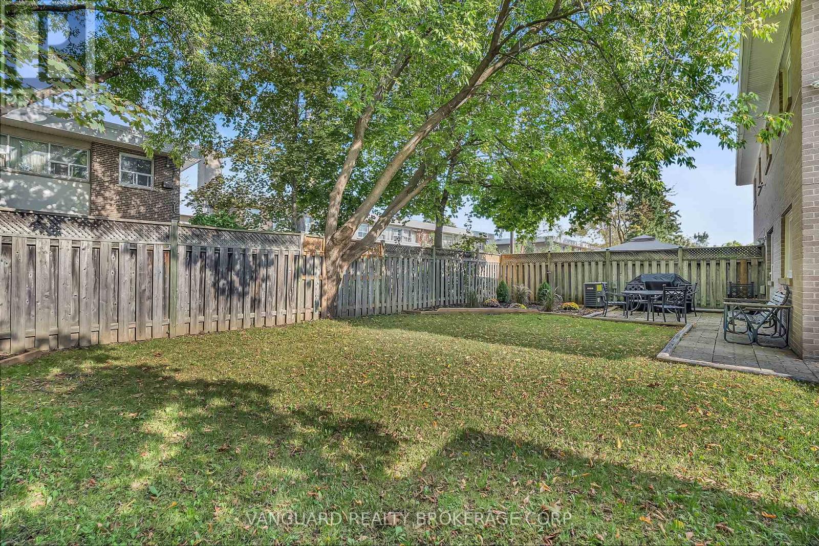 61 Gambello Crescent, Toronto, Ontario  M3J 1W2 - Photo 41 - W12432235