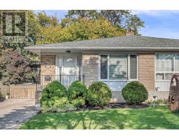 61 GAMBELLO CRESCENT, Toronto, Ontario