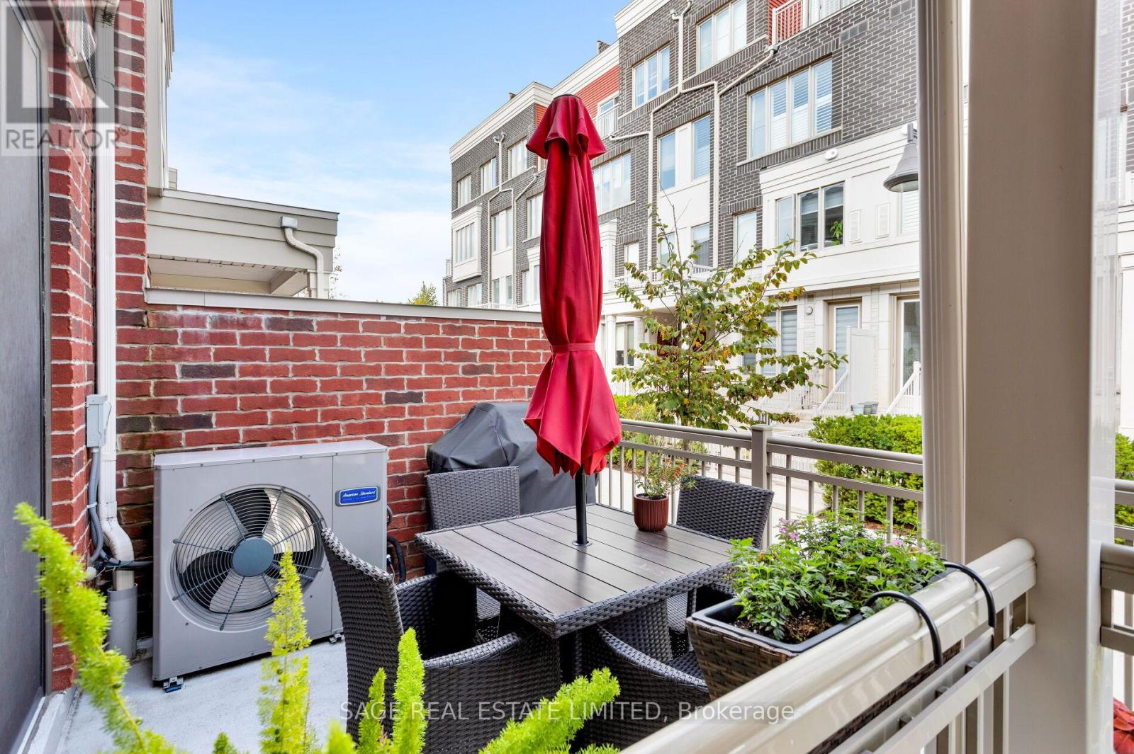 6 - 135 Long Branch Avenue, Toronto, Ontario  M8W 0A9 - Photo 14 - W12432236