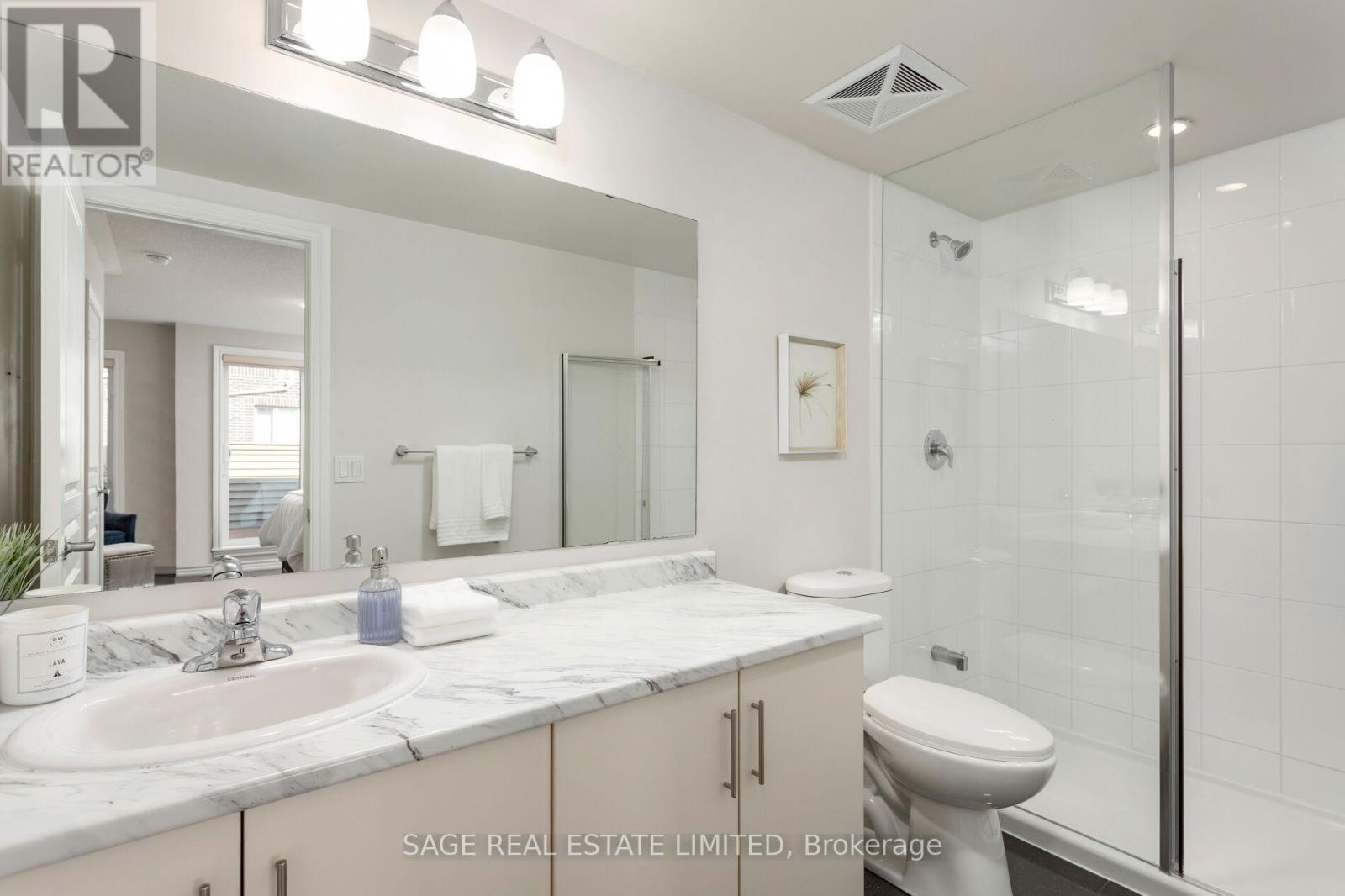6 - 135 Long Branch Avenue, Toronto, Ontario  M8W 0A9 - Photo 31 - W12432236