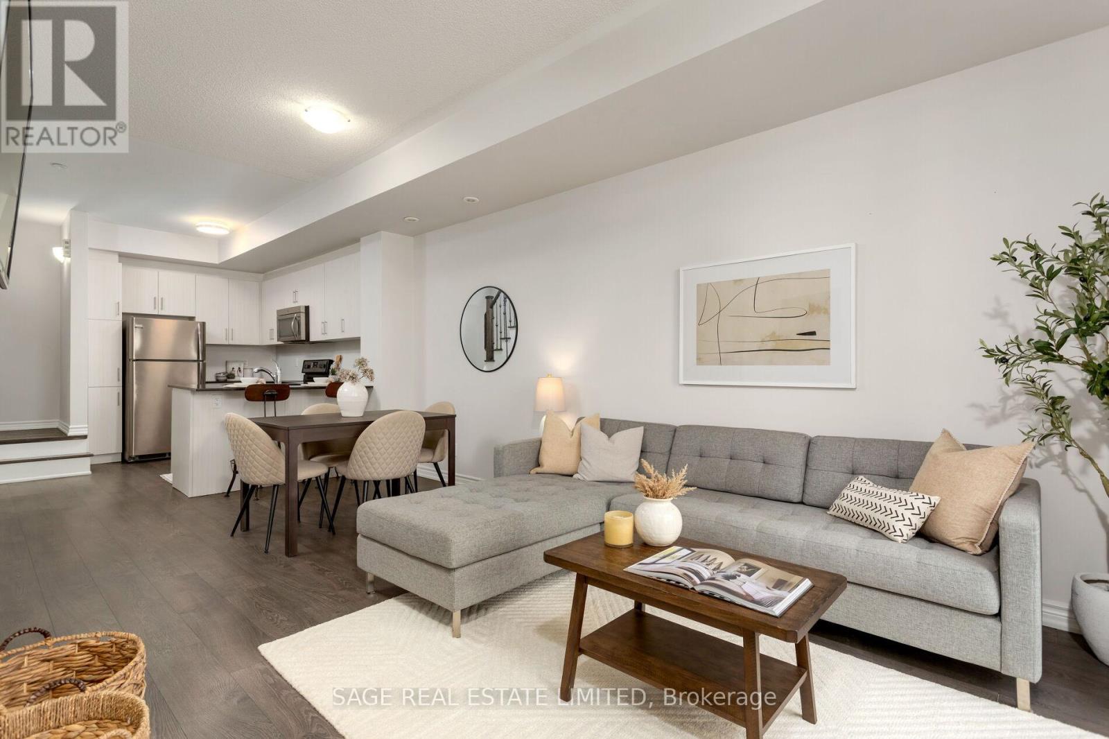 6 - 135 Long Branch Avenue, Toronto, Ontario  M8W 0A9 - Photo 4 - W12432236