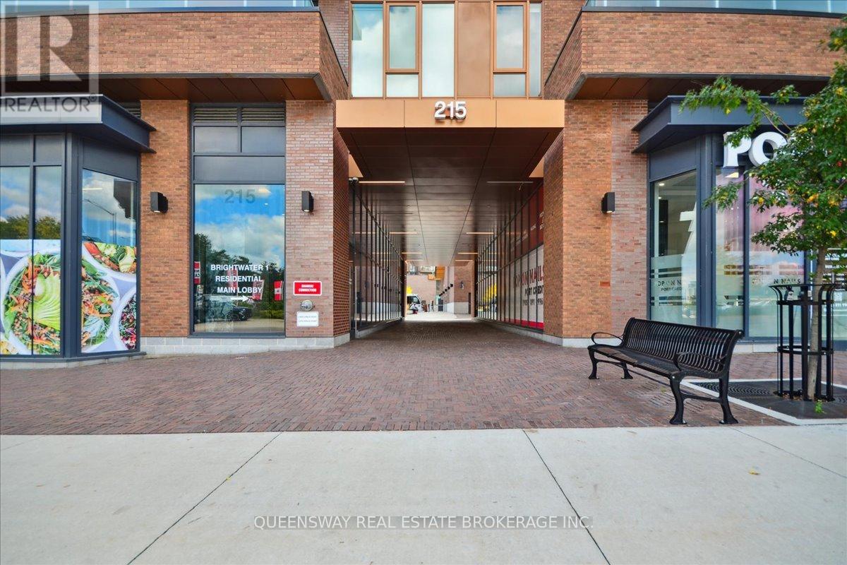 443 - 215 Lakeshore Road W, Mississauga, Ontario  L5H 0A7 - Photo 37 - W12432238