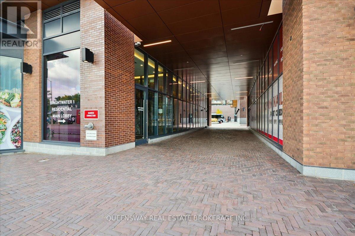 443 - 215 Lakeshore Road W, Mississauga, Ontario  L5H 0A7 - Photo 38 - W12432238