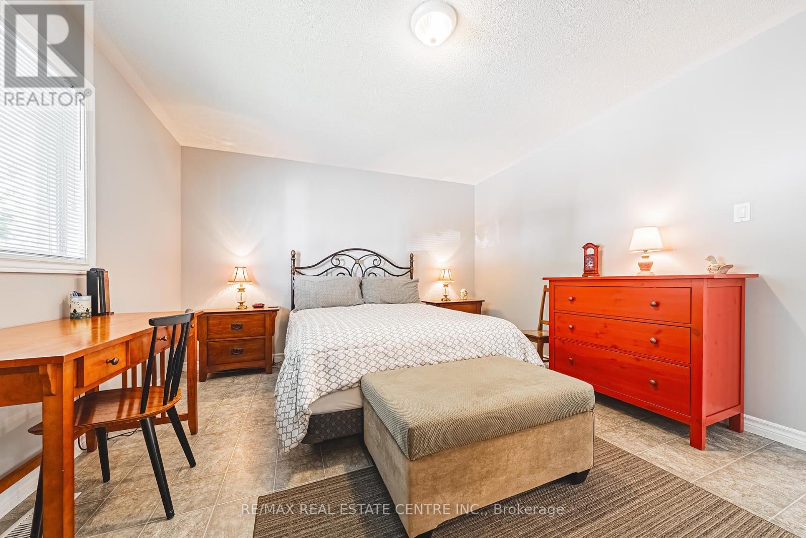 32 Water Street Pvt Street, Puslinch, Ontario  N1H 6H9 - Photo 18 - X12432135