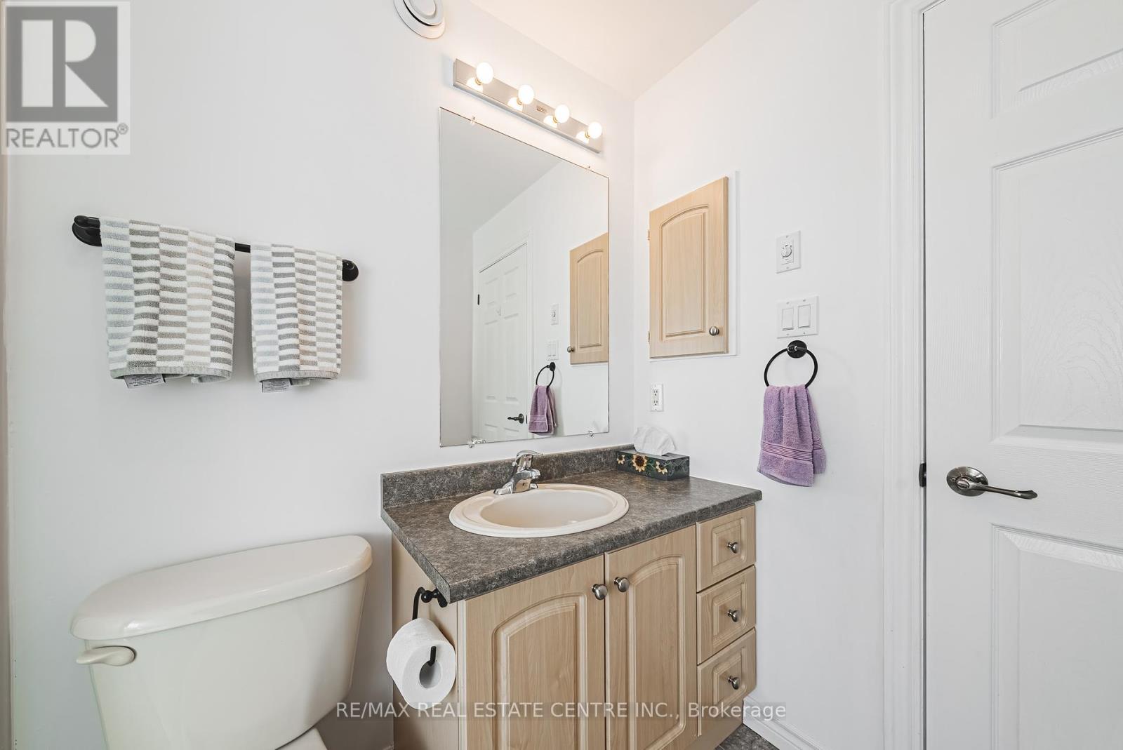 32 Water Street Pvt Street, Puslinch, Ontario  N1H 6H9 - Photo 25 - X12432135