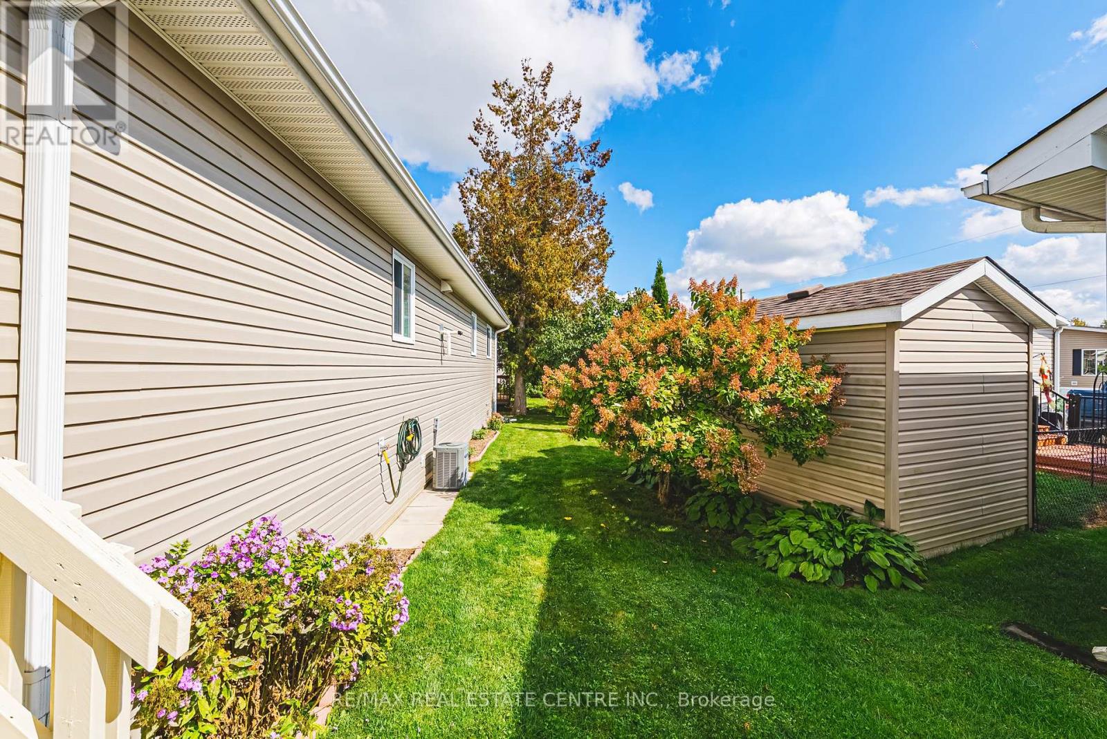 32 Water Street Pvt Street, Puslinch, Ontario  N1H 6H9 - Photo 30 - X12432135