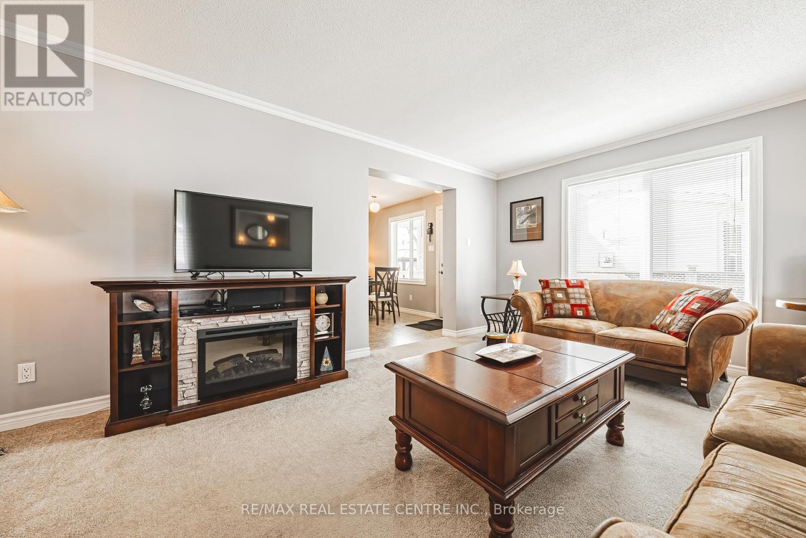 32 Water Street Pvt Street, Puslinch, Ontario  N1H 6H9 - Photo 7 - X12432135