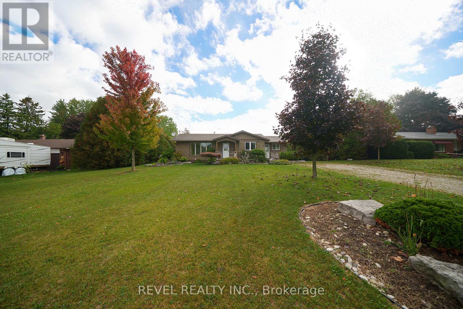 19 BURGESS STREET, Norwich, Ontario