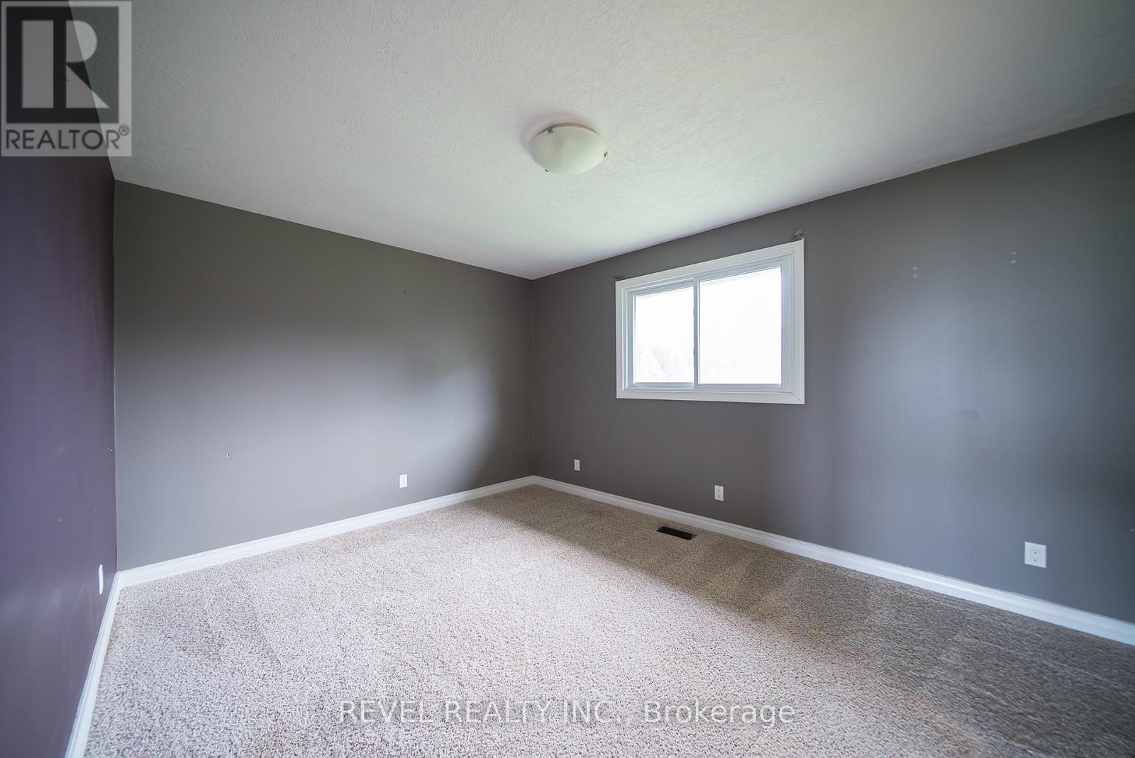 19 Burgess Street, Norwich, Ontario  N0J 1P0 - Photo 10 - X12432137
