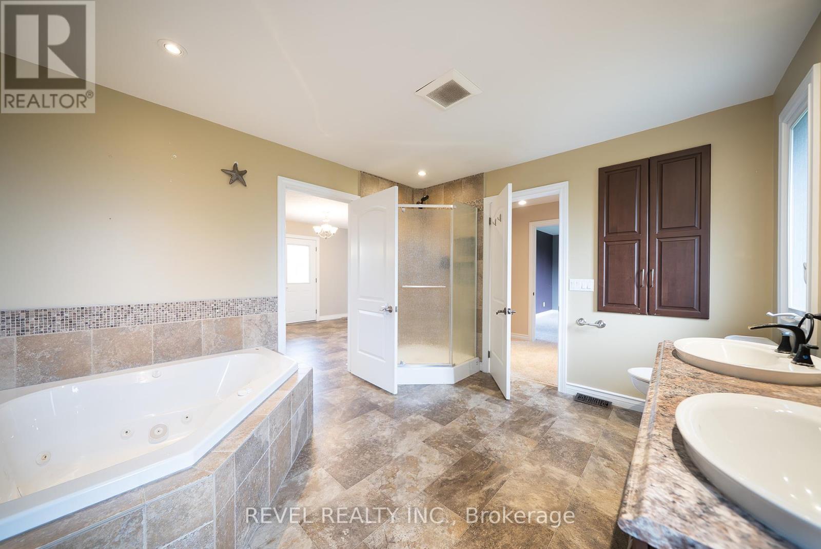 19 Burgess Street, Norwich, Ontario  N0J 1P0 - Photo 14 - X12432137