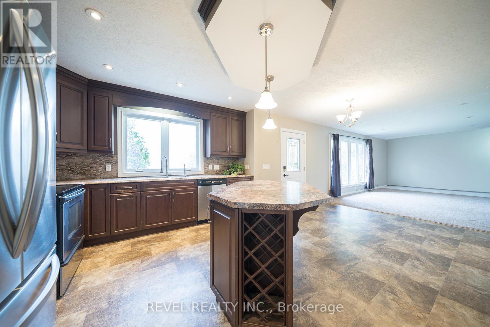 19 Burgess Street, Norwich, Ontario  N0J 1P0 - Photo 5 - X12432137