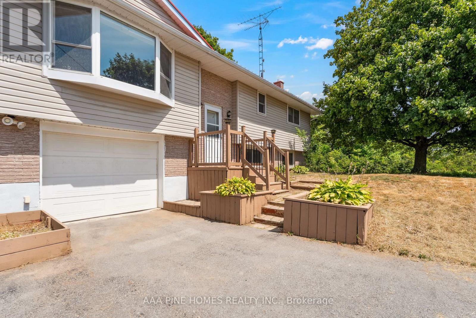3952 Shannonville Road, Tweed, Ontario  K0K 2Y0 - Photo 2 - X12432241