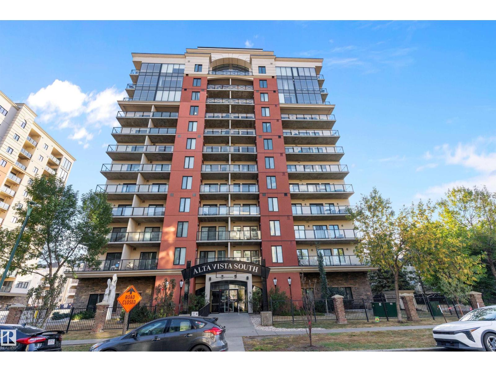 #702 10303 111 St Nw, Edmonton, Alberta  T5K 0C6 - Photo 2 - E4454231