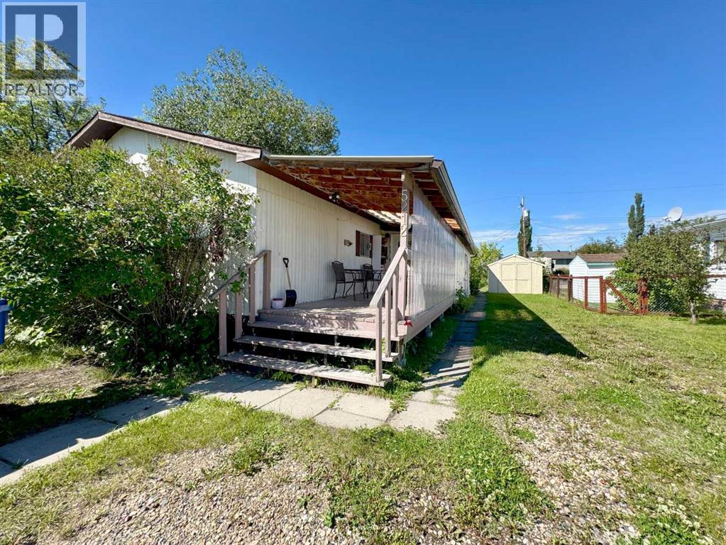 5212 52a Street, Eckville, Alberta  T0M 0X0 - Photo 3 - A2239800