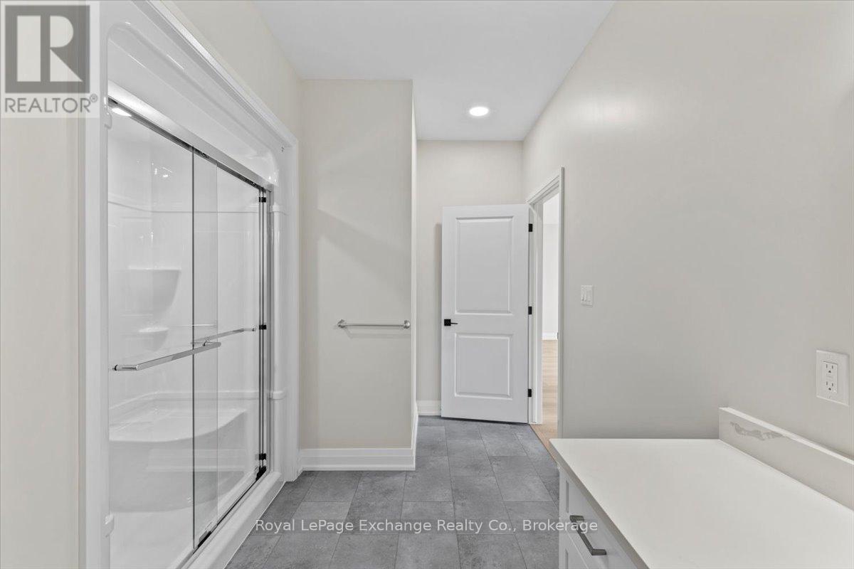 443 Park Street W, West Grey, Ontario  N0G 1R0 - Photo 16 - X12314359