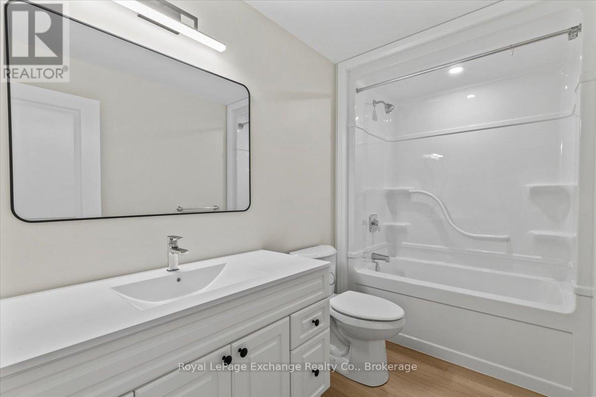 443 Park Street W, West Grey, Ontario  N0G 1R0 - Photo 24 - X12314359