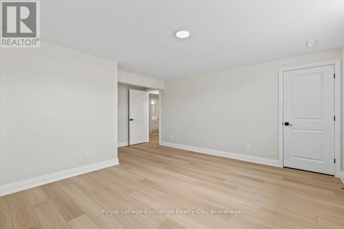 443 Park Street W, West Grey, Ontario  N0G 1R0 - Photo 23 - X12314359
