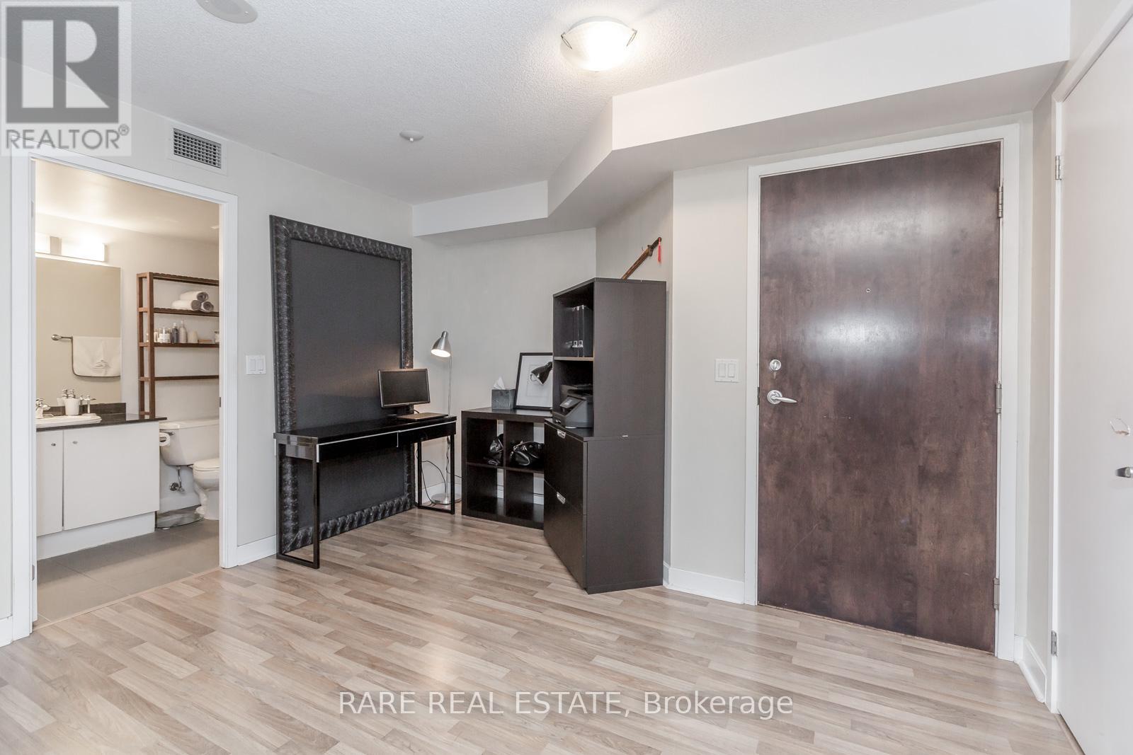501 - 12 Yonge Street N, Toronto, Ontario  M5E 1Z9 - Photo 10 - C12431899