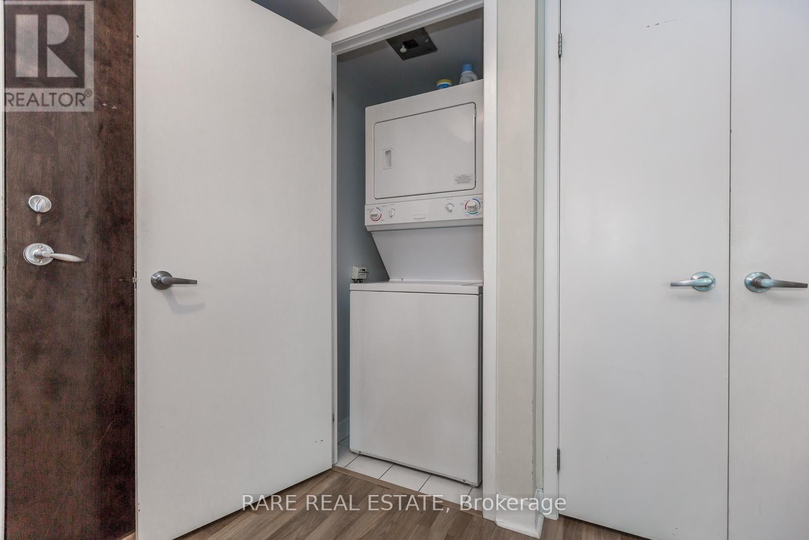 501 - 12 Yonge Street N, Toronto, Ontario  M5E 1Z9 - Photo 17 - C12431899
