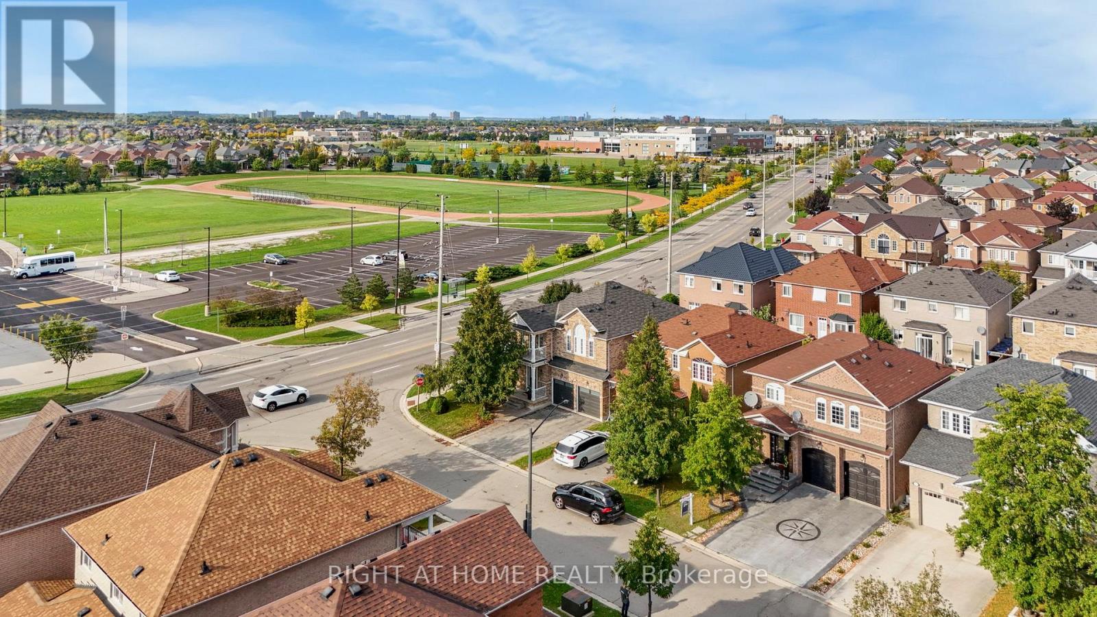 5651 Patron Cove E, Mississauga, Ontario  L5M 7G4 - Photo 26 - W12429797