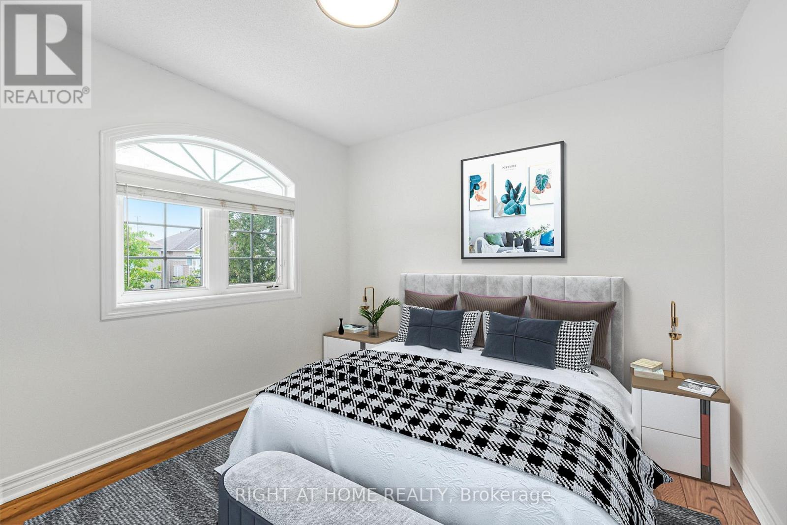 5651 Patron Cove E, Mississauga, Ontario  L5M 7G4 - Photo 16 - W12429797