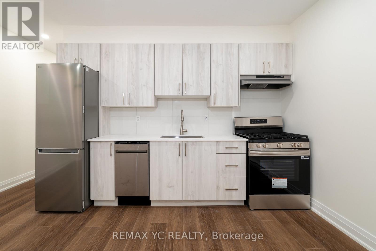 2n - 673 Danforth Avenue, Toronto, Ontario  M4J 1L2 - Photo 12 - E12430008
